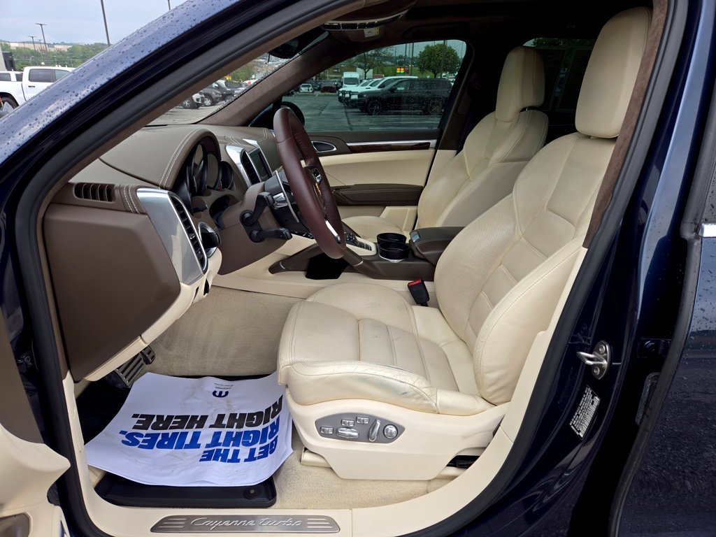 Used 2011 Blue Porsche Turbo image 16