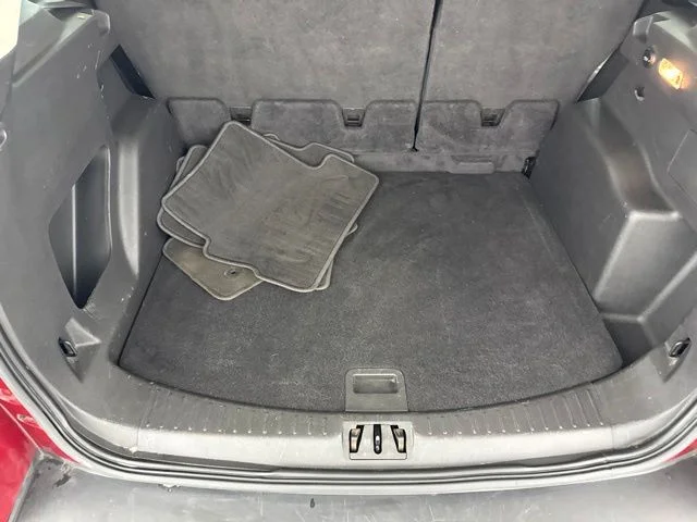 Used 2017 Red Ford SE image 30
