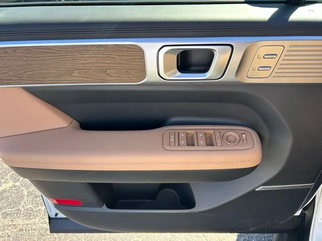2026 Hyundai Santa Fe Limited - Photo 13