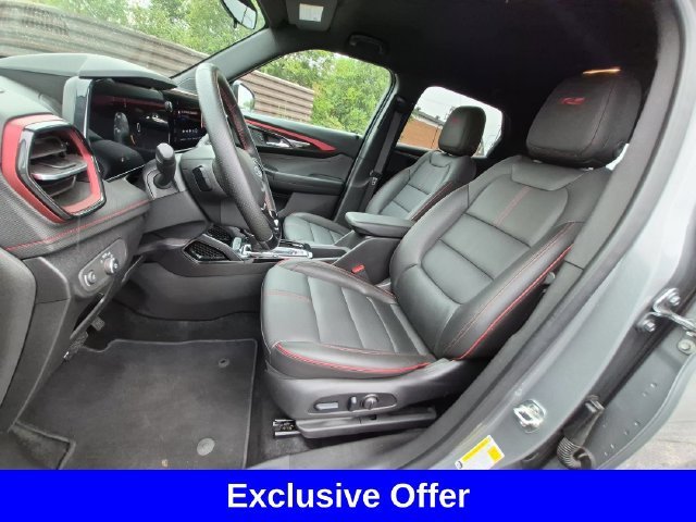 Used 2025 Sterling Gray Metallic Chevrolet RS image 13