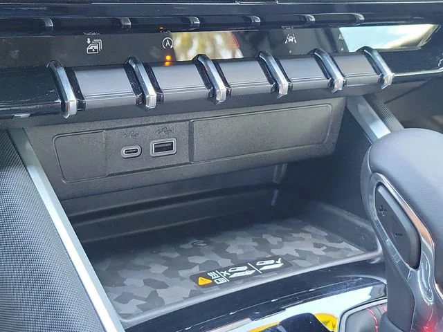 2026 Chevrolet Colorado Z71 - Photo 34
