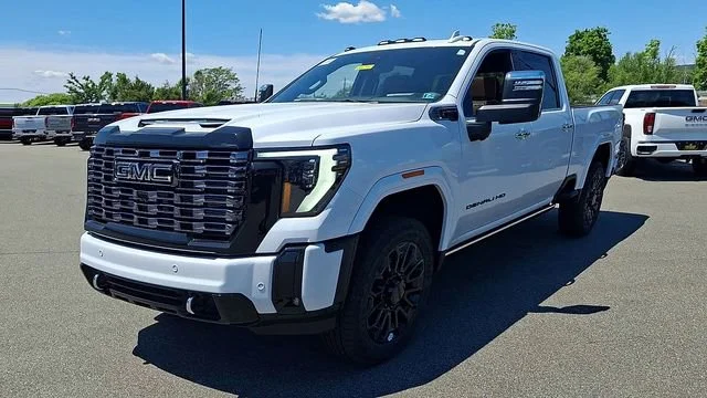 New 2026 Glacier White Tricoat GMC Denali Ultimate image 5
