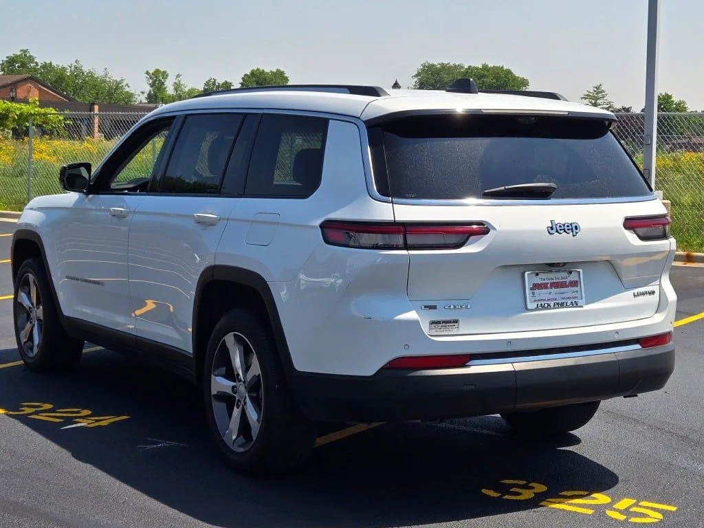 Used 2021 White Jeep Limited image 16