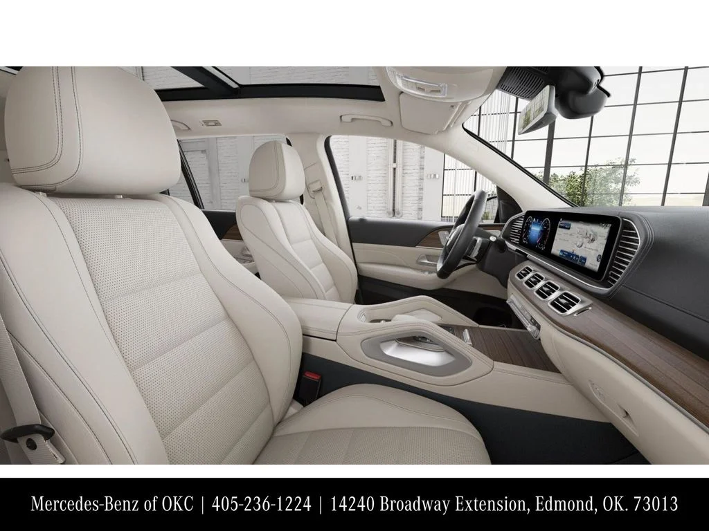 New 2026 Polar White Mercedes-Benz GLS 450 image 4