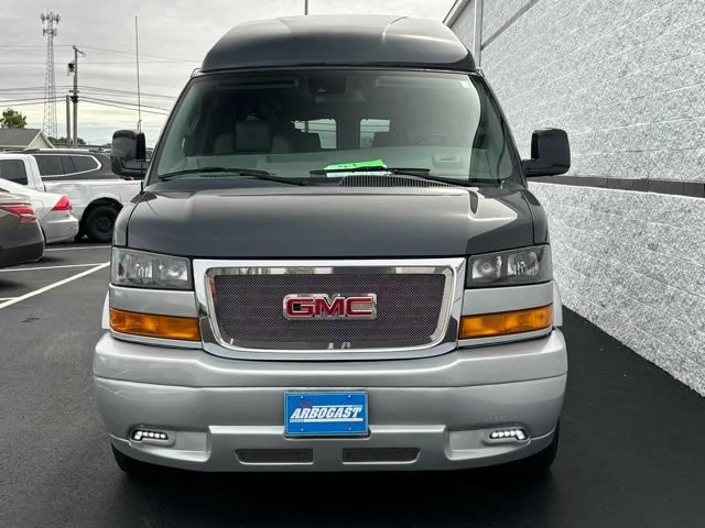 Used 2020 QUICKSILVER METALLIC GMC CARGO image 5