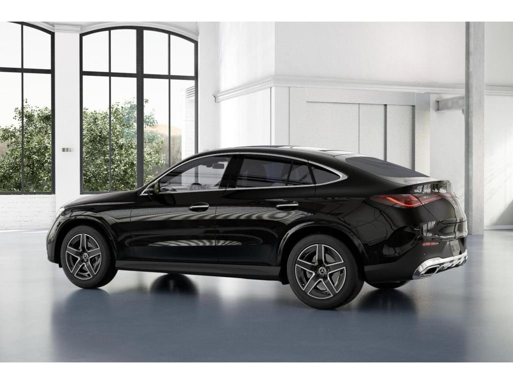 New 2027 Black Mercedes-Benz GLC 300 image 31