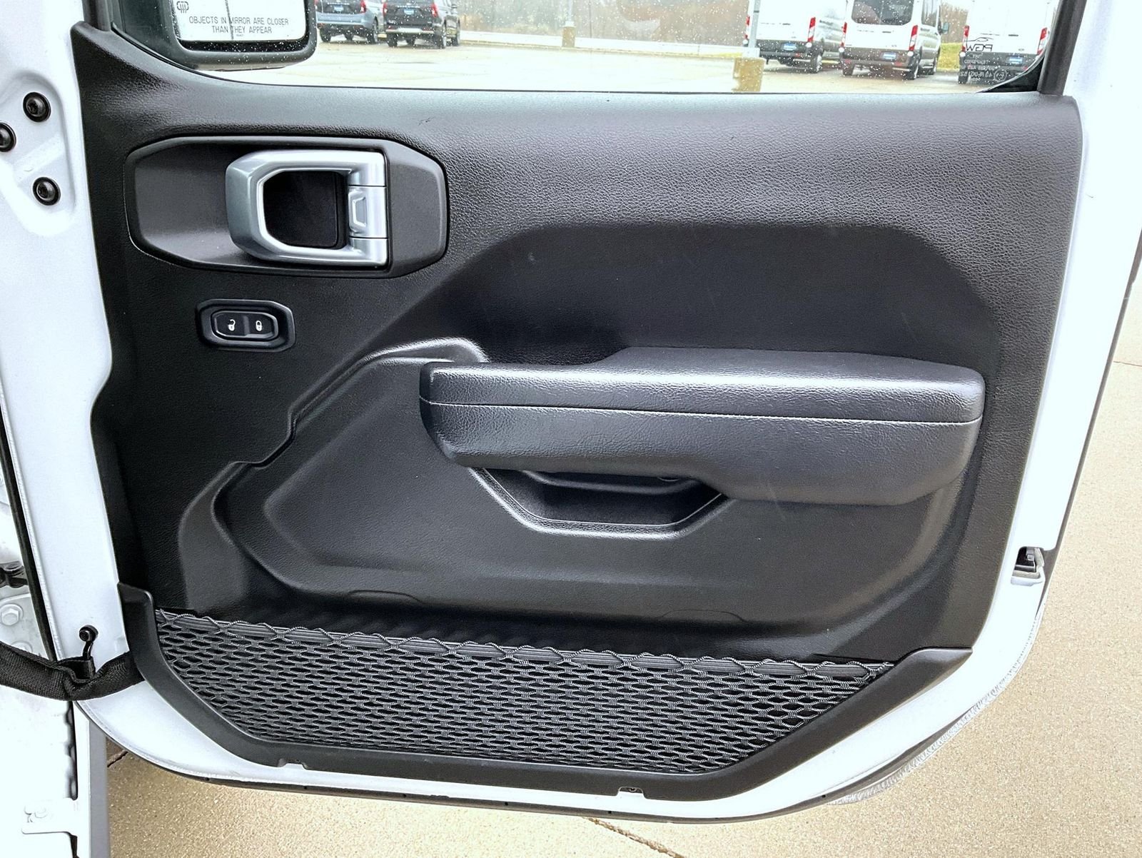 Used 2025 White Jeep Rubicon image 17