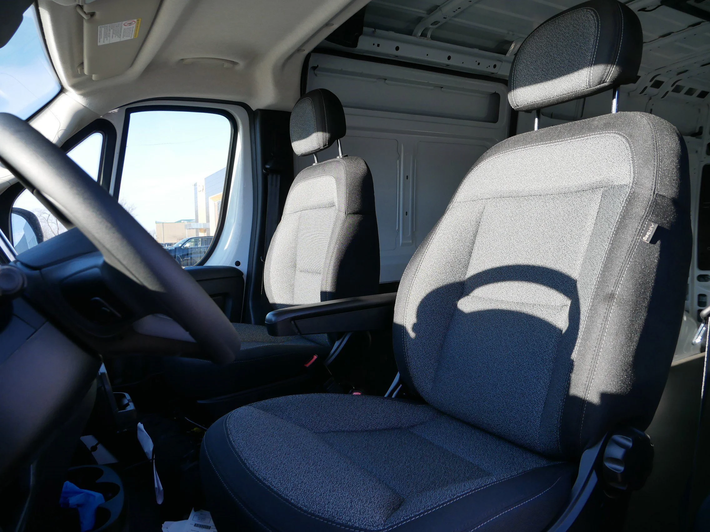 New 2026 Bright White Clear-Coat Exterior Paint RAM Tradesman image 9