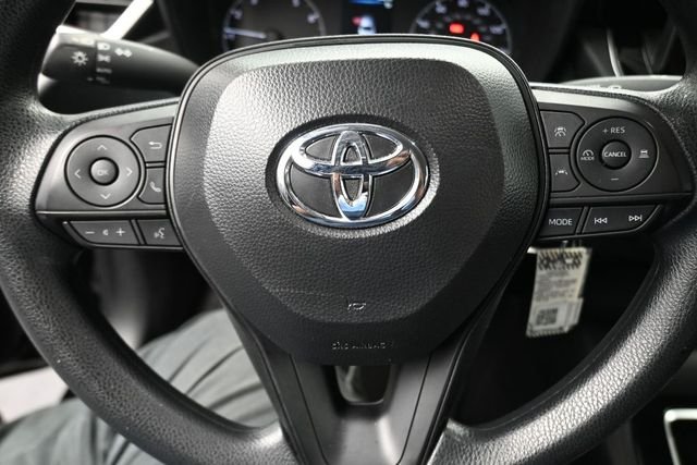 Used 2025 Midnight Black Metallic Toyota LE image 11