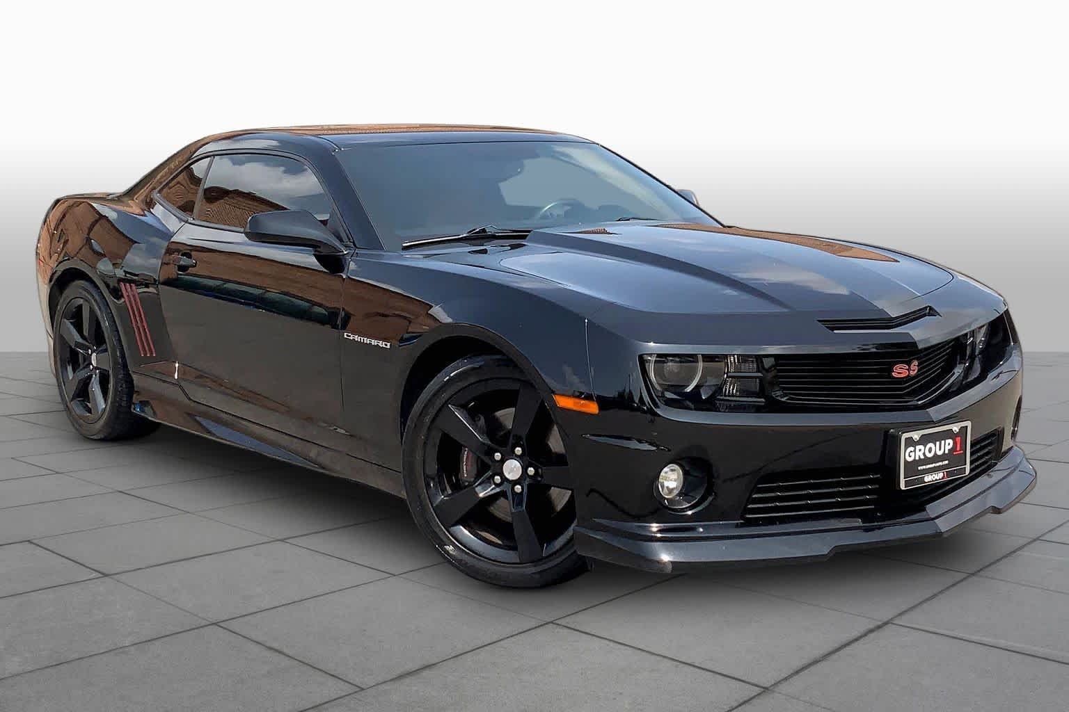 Used 2011 Black Chevrolet 2SS image 2