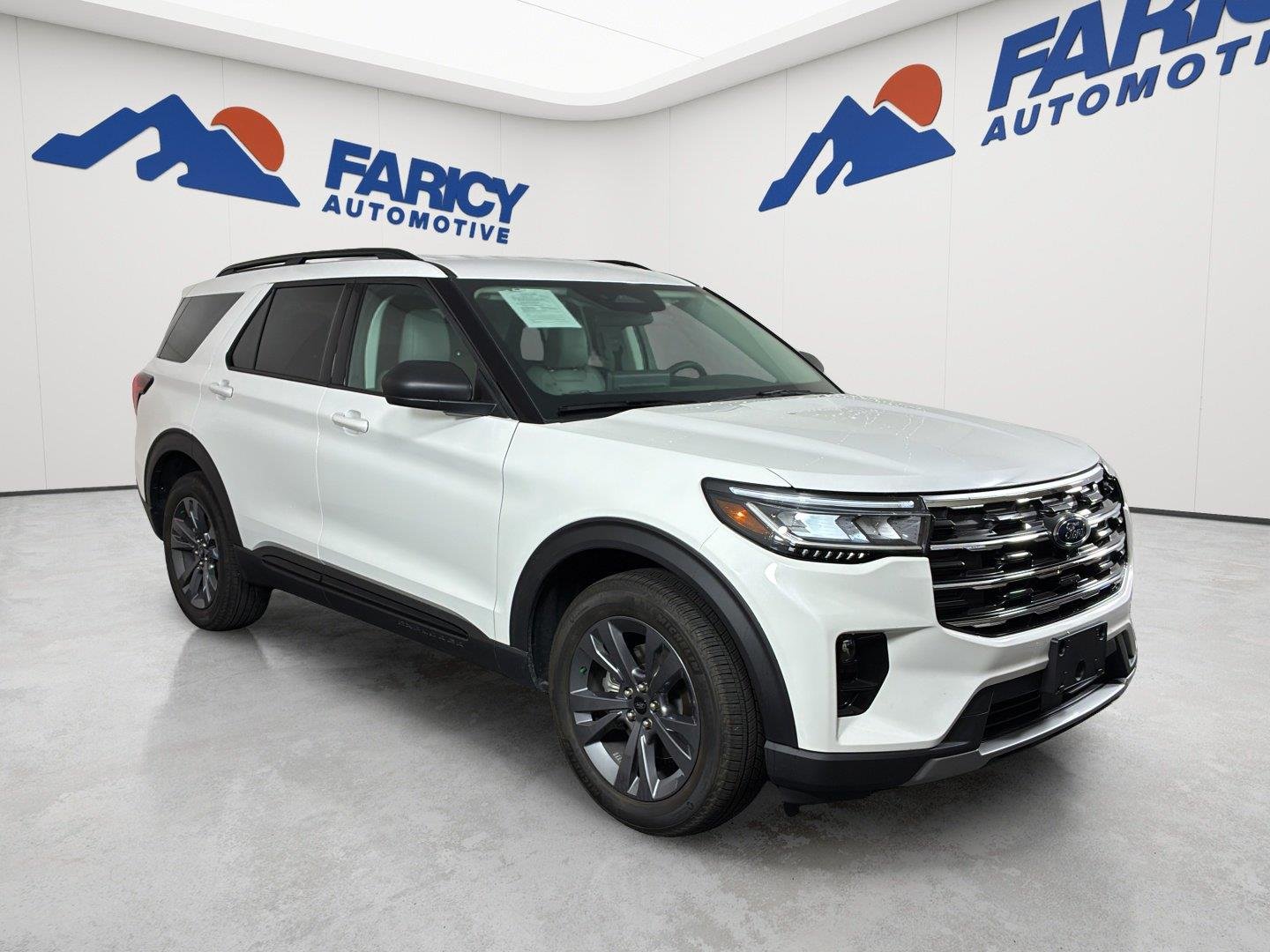 Used 2026 Star White Metallic Tri-Coat Ford Active image 2