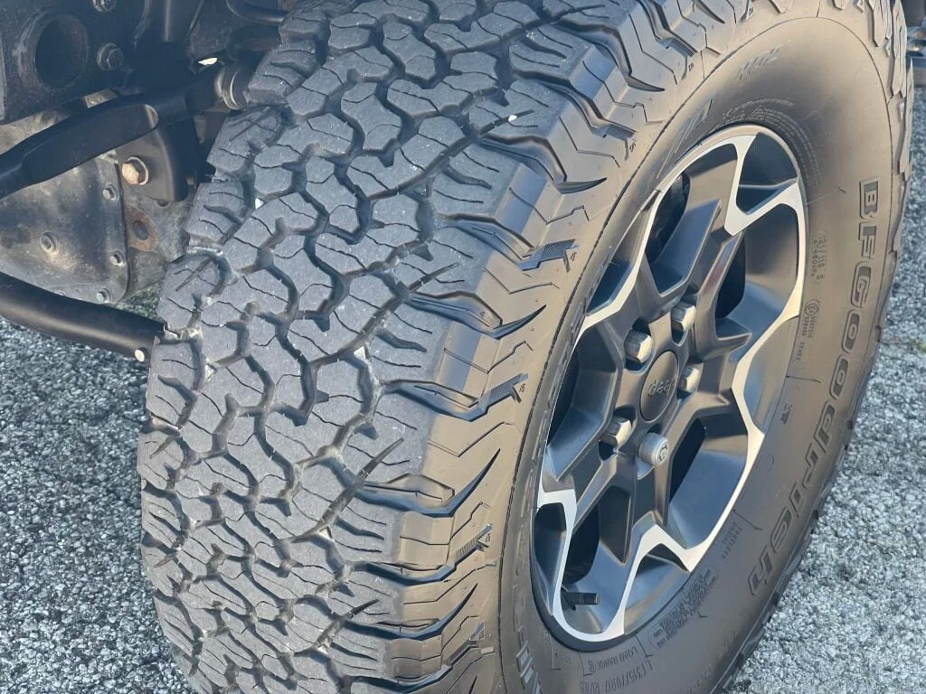 Certified Used 2023 Sting-Gray Clearcoat Jeep Rubicon image 35
