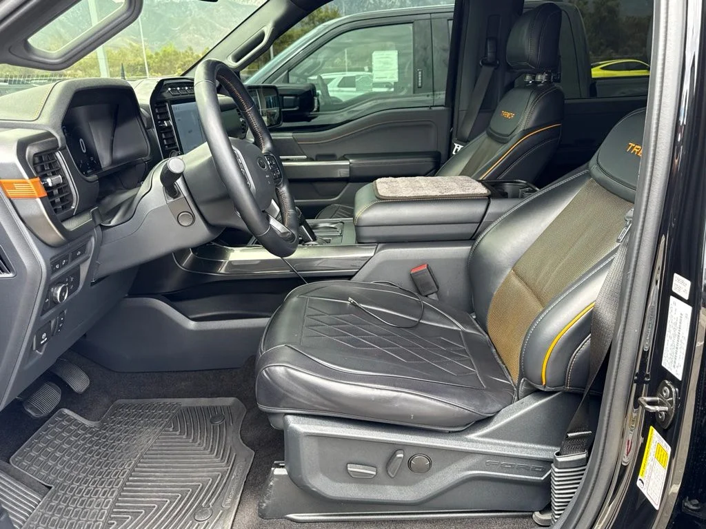 Used 2022 Black Metallic Ford Tremor image 9