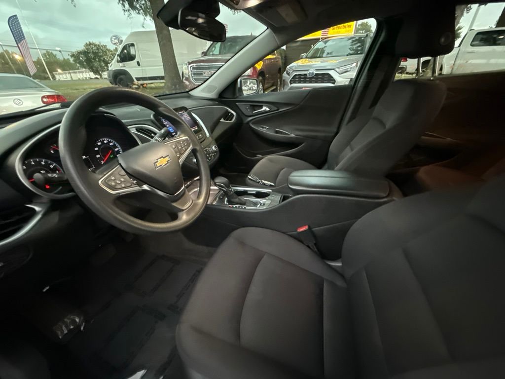 Used 2024 Gray Chevrolet LT image 15