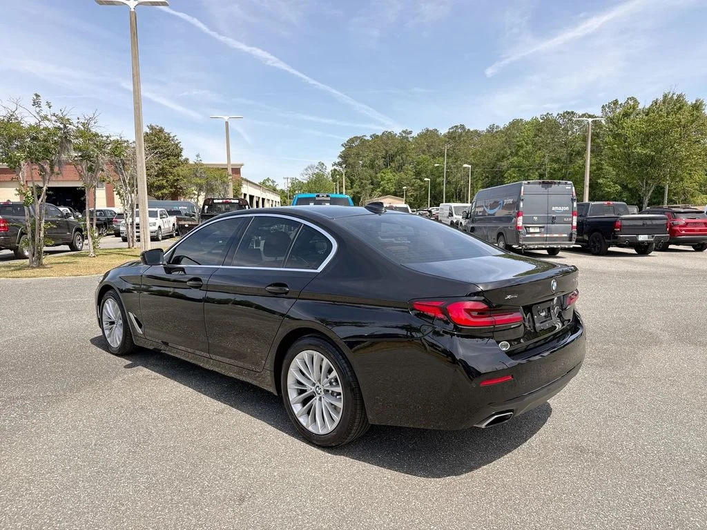 Used 2023 Jet Black BMW 530i xDrive image 5