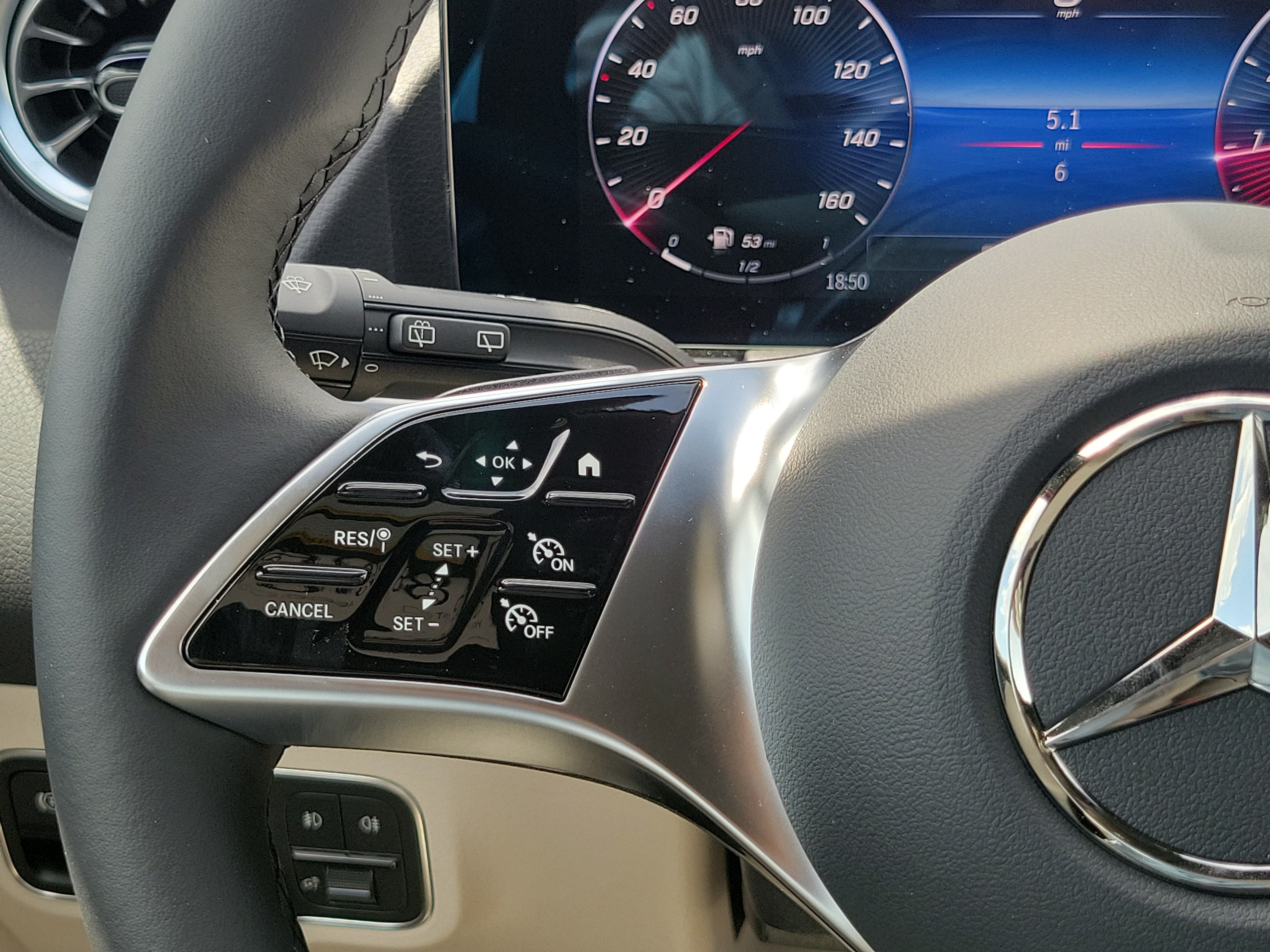New 2026 MANUFAKTUR Patagonia Red Metallic Mercedes-Benz GLA 250 image 58