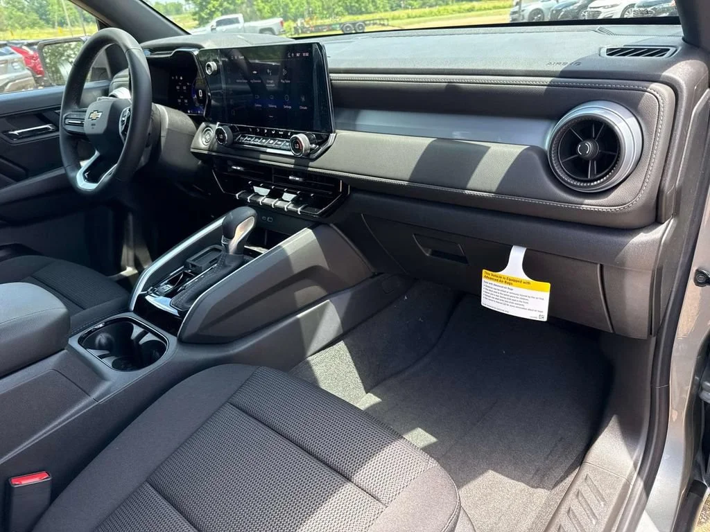 2026 Chevrolet Colorado LT - Photo 24