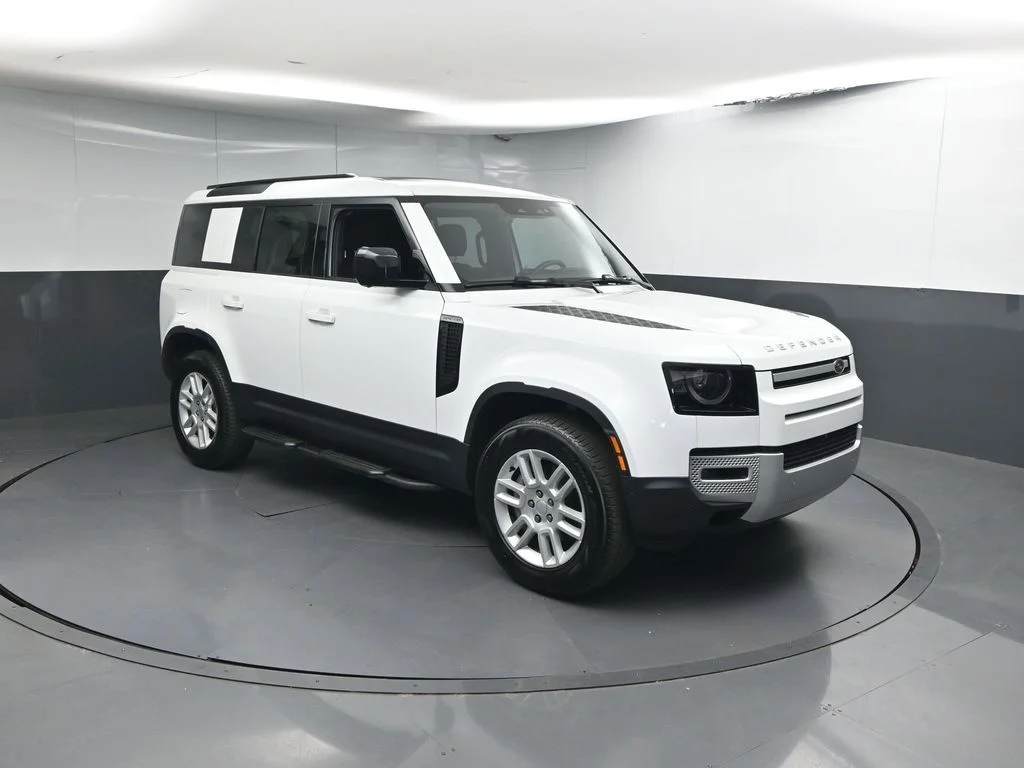 Certified Used 2025 White Land Rover S image 25