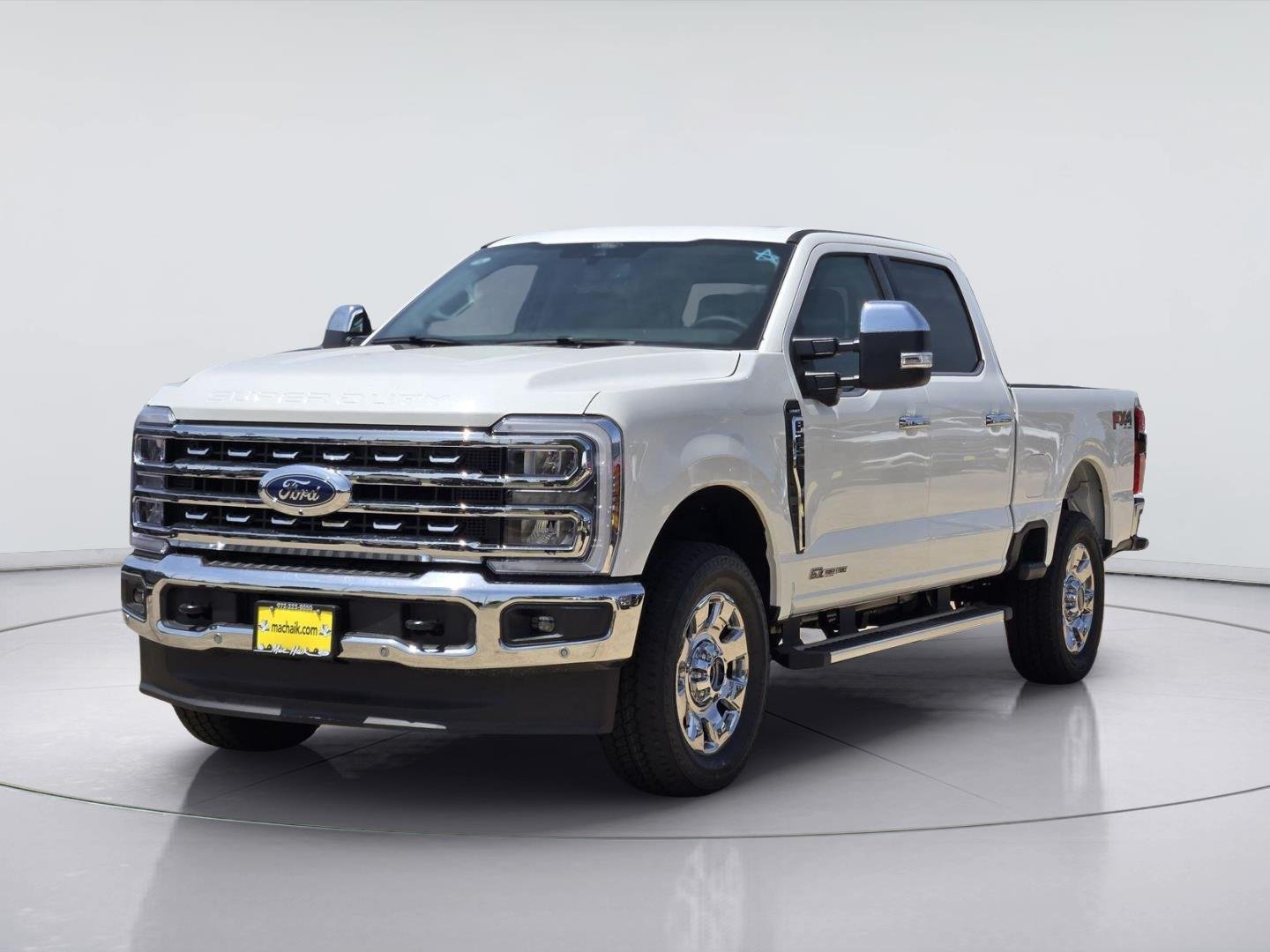 New 2026 Star White Metallic Tri-Coat Ford F-250® Lariat® image 2