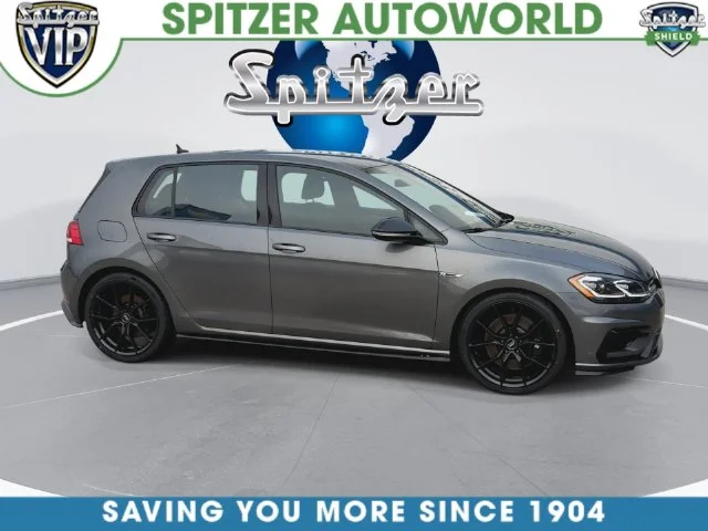Used 2019 Gray Volkswagen DCC & Navigation 4Motion image 16