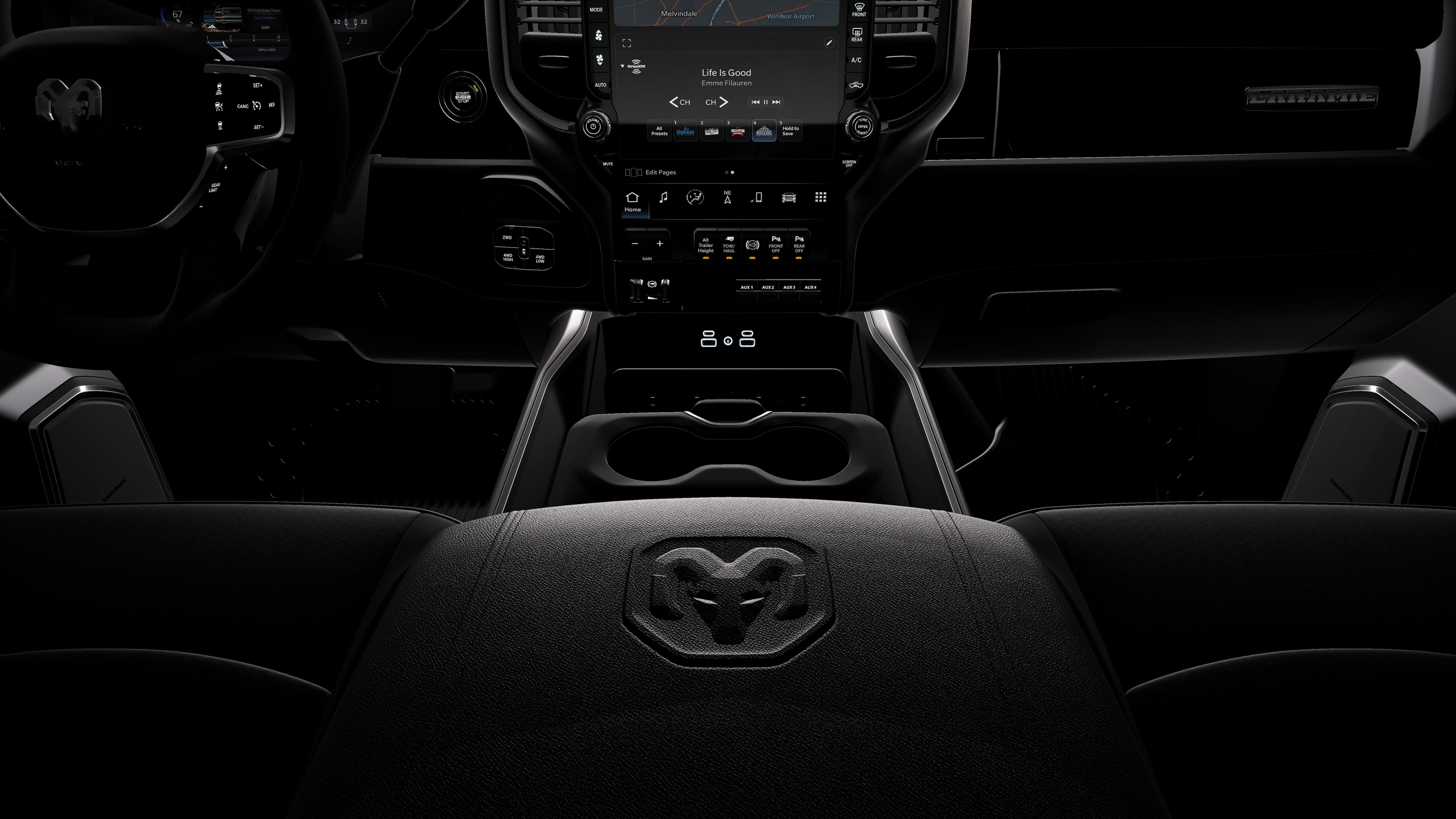 New 2026 Diamond Black Crystal Pearl-Coat Exterior Paint RAM LARAMIE image 31