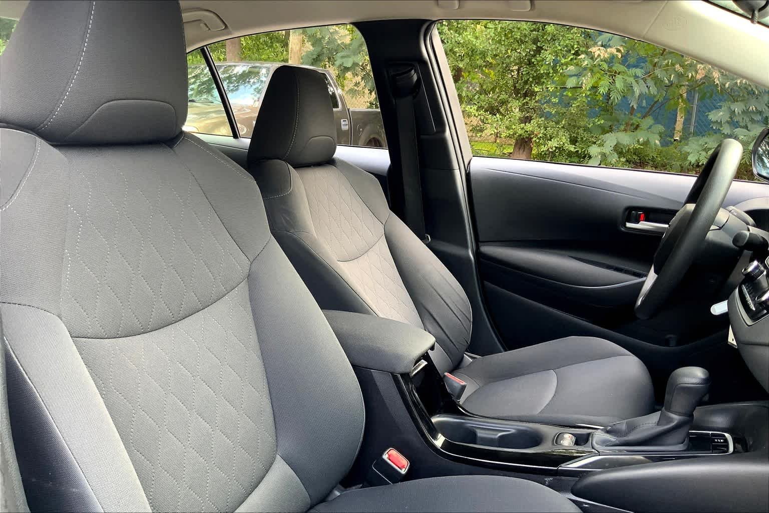 Used 2020 Classic Silver Metallic Toyota LE image 8