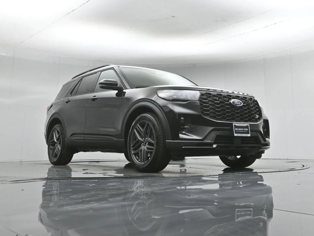 New 2026 Agate Black Metallic Ford ST image 47
