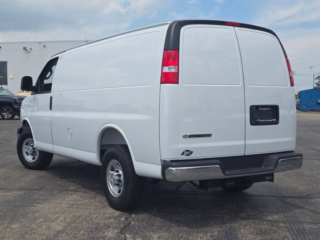 2025 Chevrolet Express Cargo Work Van - Photo 12