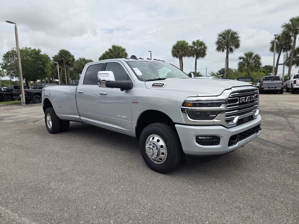 New 2026 Silver-Zynith Exterior Paint RAM Laramie image 2