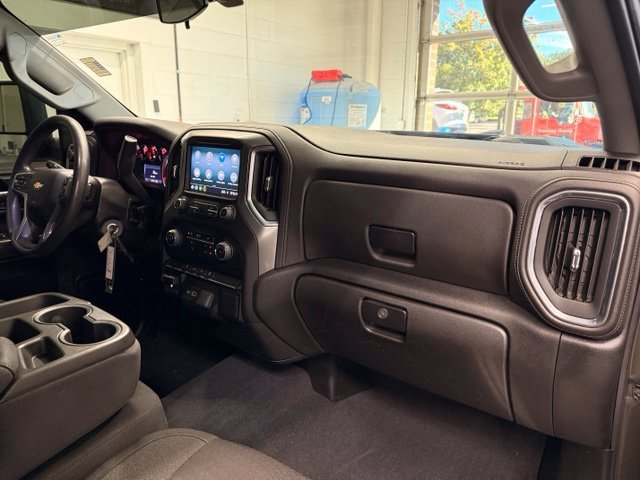 Used 2022 GREENSTONE METALLIC Chevrolet LT image 24