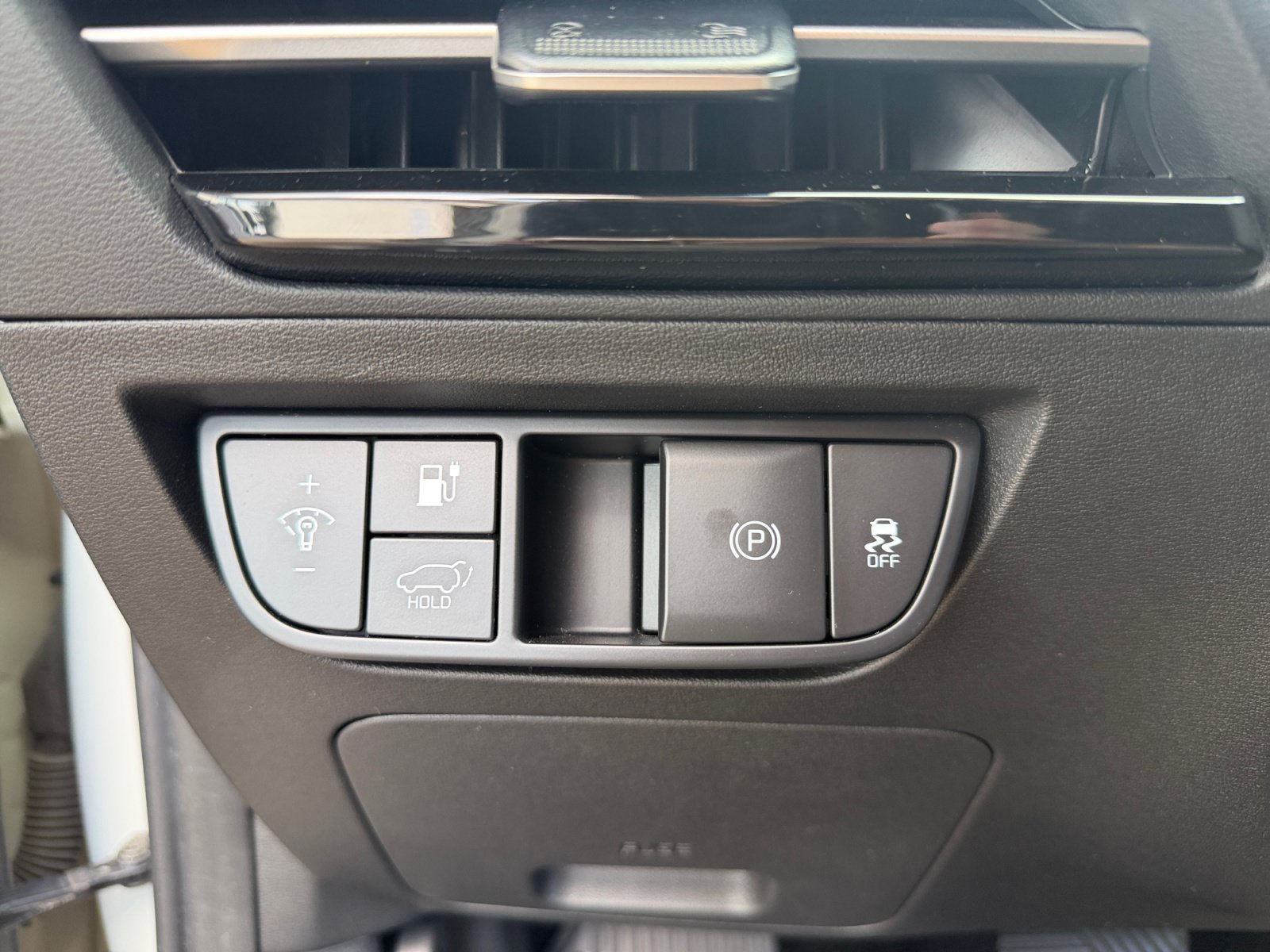 Used 2023 Glacier Kia Wind image 16
