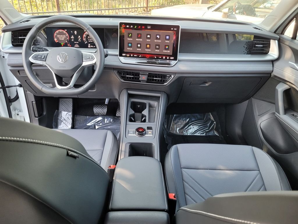 New 2026 White/off-white Volkswagen SE image 15