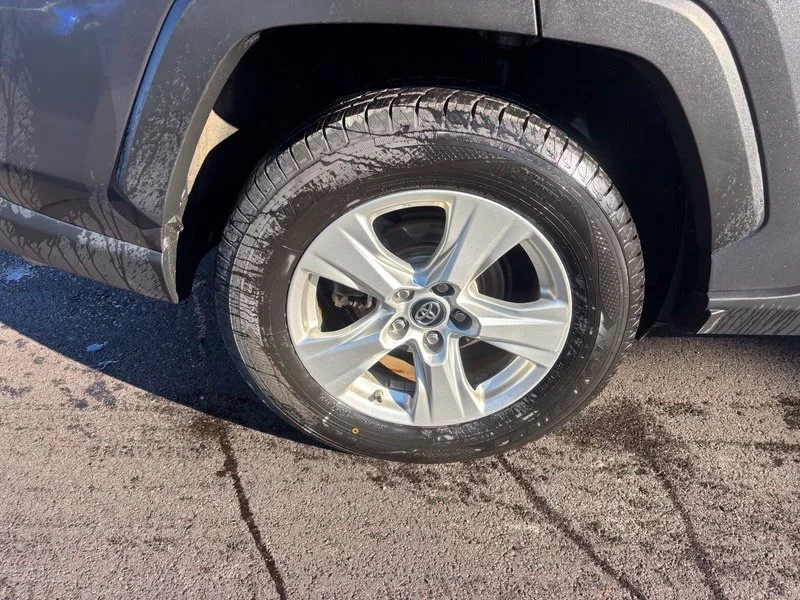 Used 2019 Gray Toyota XLE image 16