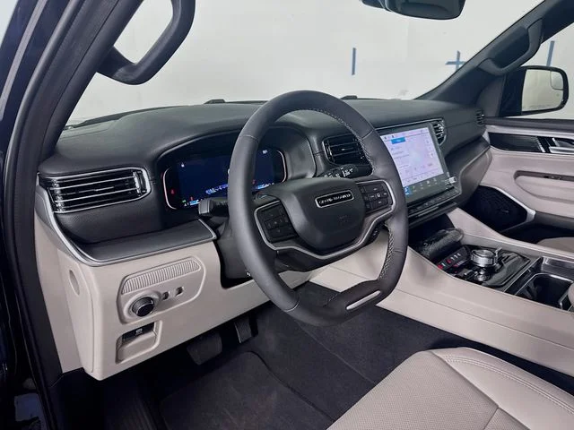 New 2026 High Gloss Black Exterior Paint Jeep Limited Altitude image 9
