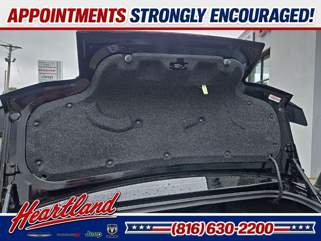Used 2013 Black Ford Shelby GT500 image 88