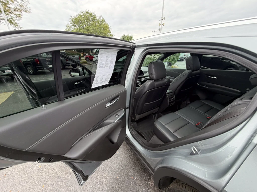 2024 Cadillac XT4 Premium Luxury - Photo 31