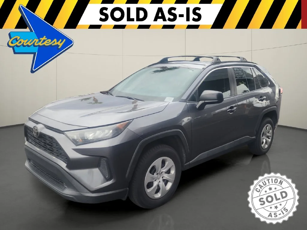 Used 2021 Gray Toyota LE image 3