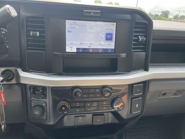 New 2026 Oxford White Ford F-450® XL image 7