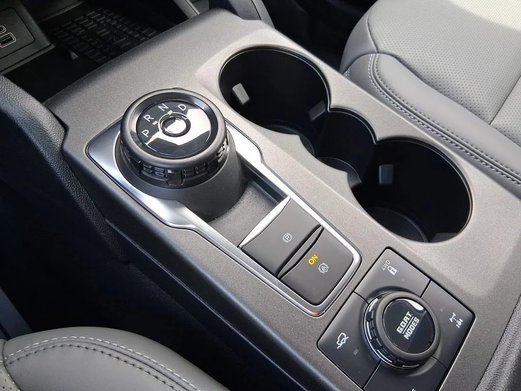 New 2025 Azure Gray Metallic Tri-Coat Ford Badlands® image 22
