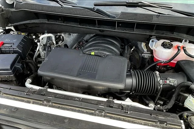 Used 2024 White Chevrolet RST image 32