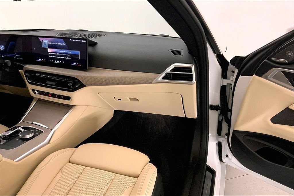 Used 2025 Mineral White Metallic BMW  image 23