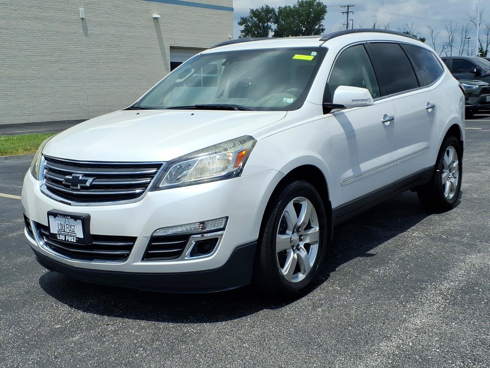 Used 2016 Chevrolet Traverse LTZ with VIN 1GNKRJKD4GJ285415 for sale in St. Peters, MO