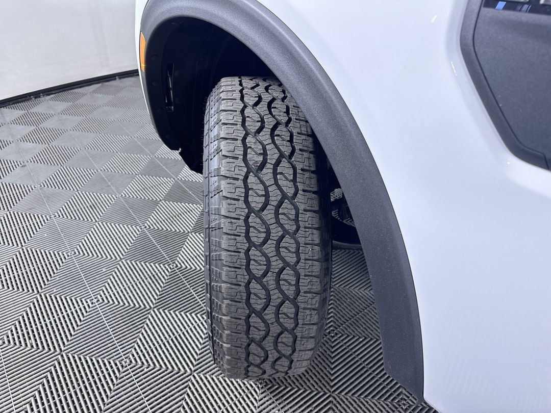 New 2026 Oxford White Ford XL image 27