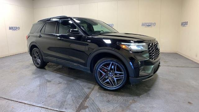 Certified Used 2025 Black Metallic Ford ST-Line image 53
