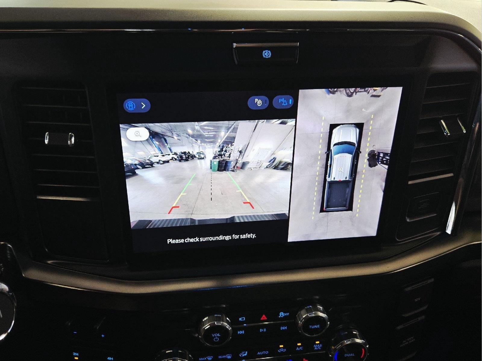 Used 2025 Oxford White Ford LARIAT image 41