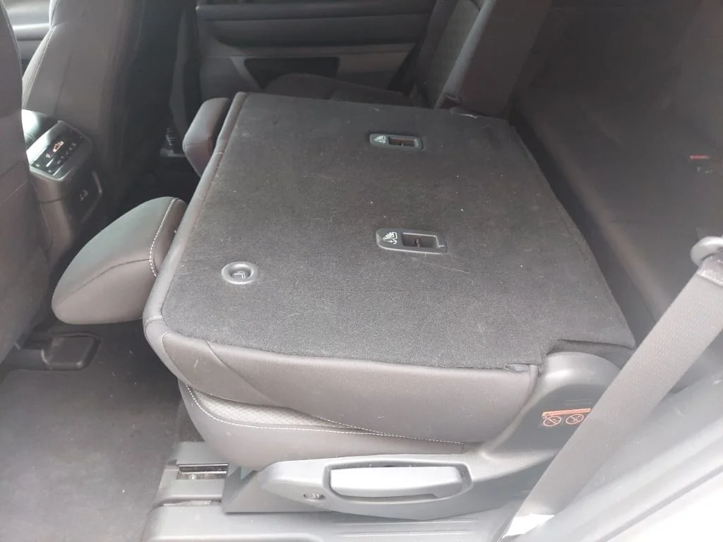 Certified Used 2024 White Nissan SV image 39