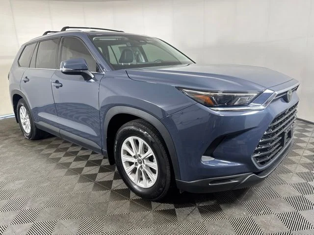 Certified Used 2024 Cloud Toyota XLE image 1