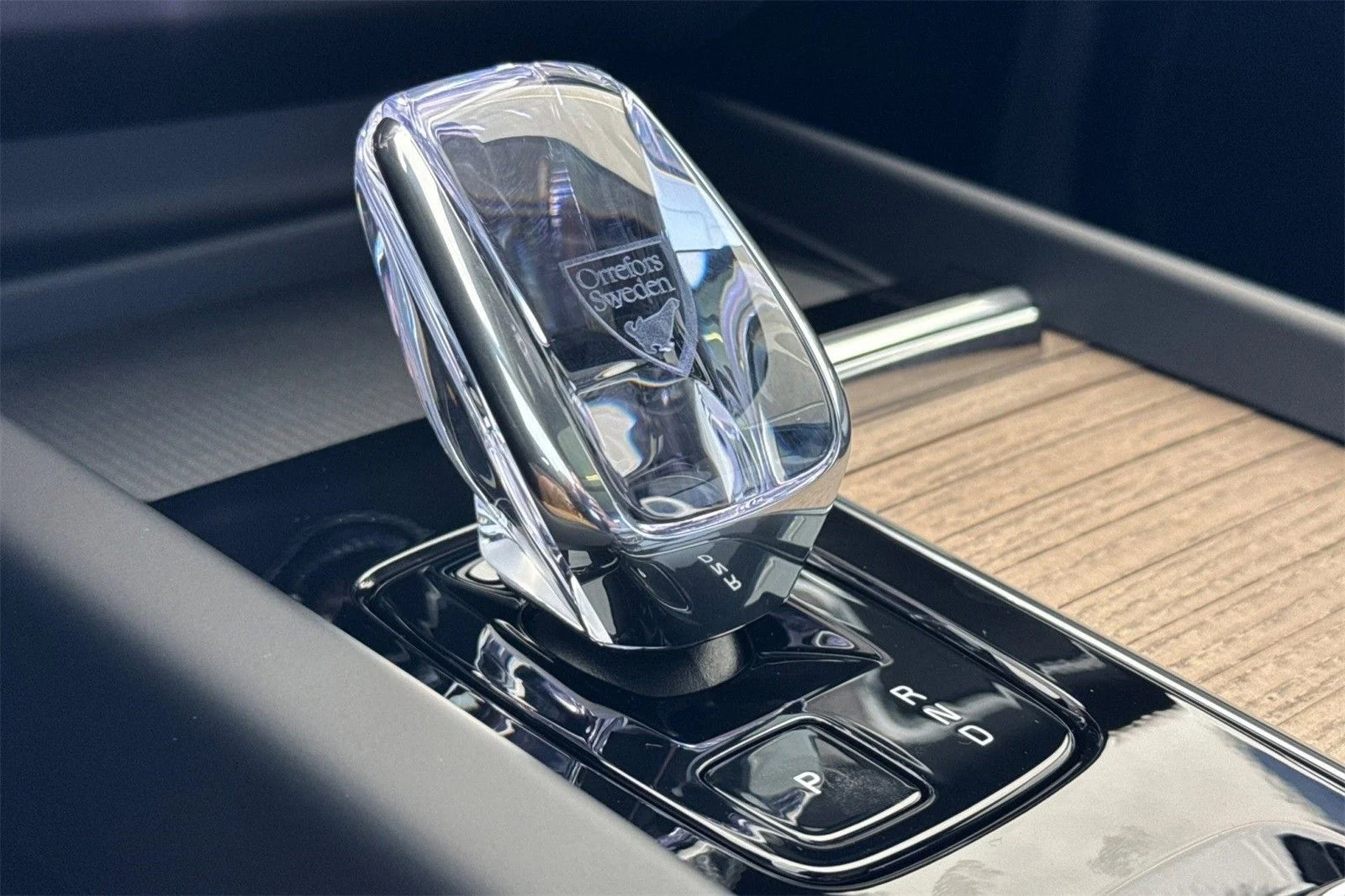 2026 Volvo XC60 Plus - Photo 22