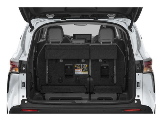 Used 2025 Wind Chill Pearl Toyota XLE image 13