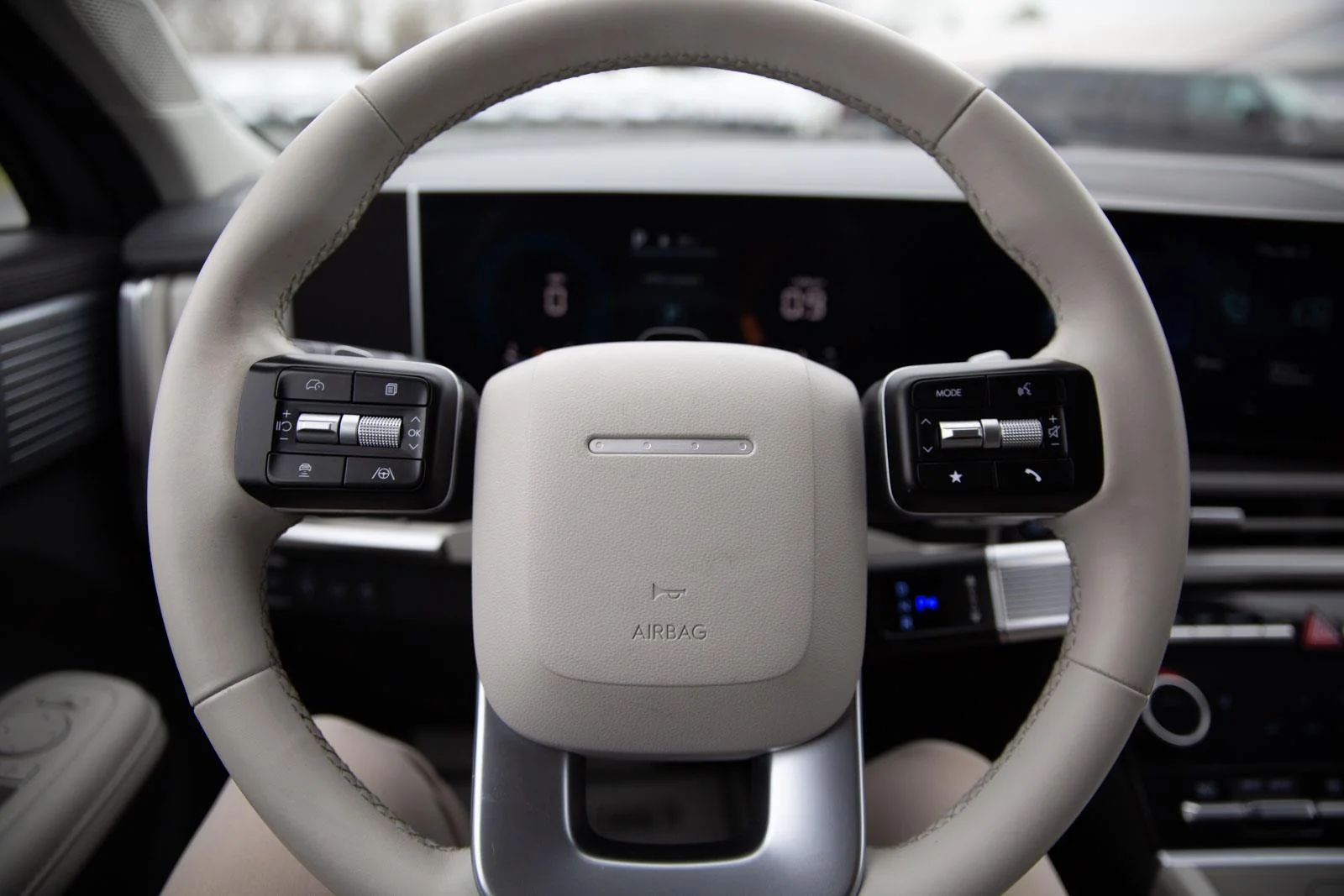 2025 Hyundai Santa Fe SEL - Photo 5